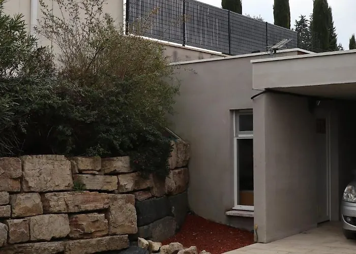 Indépendant Parking *