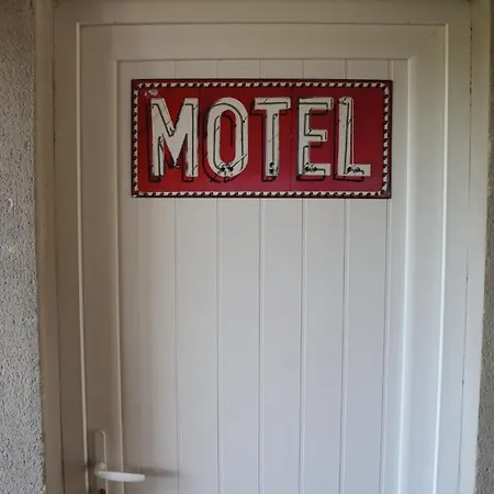 Independant Universite Parking Apartment