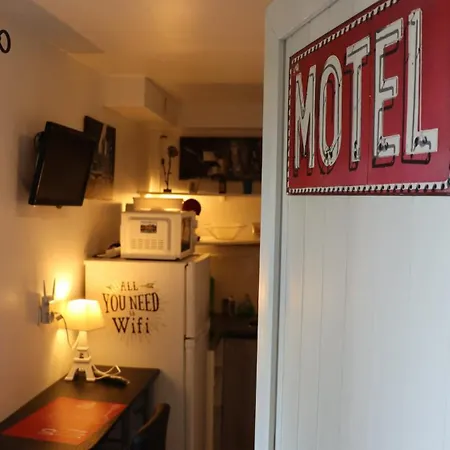 Independant Universite Parking * Albi