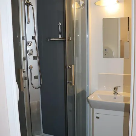 Independant Universite Parking